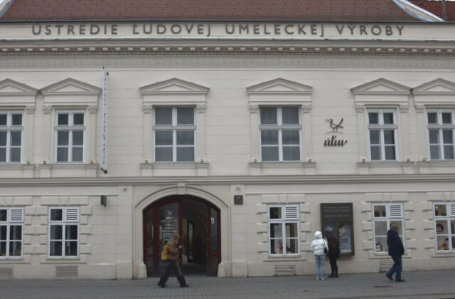 65143_uluv 640x420.jpg