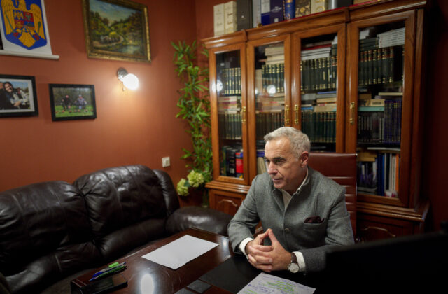 65164_romania_election_33459 640x420.jpg