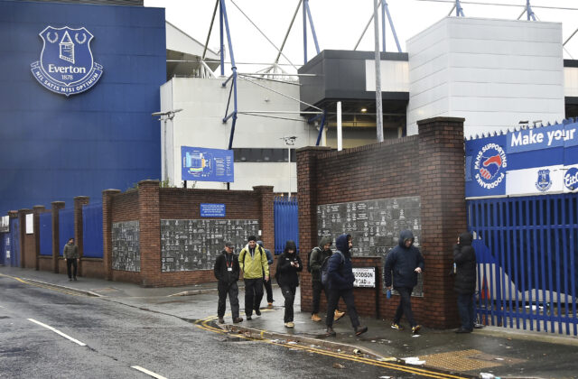 65171_britain_everton_liverpool_posponed_26967 640x420.jpg