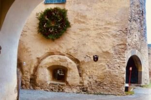 65281_469299495_1144477607685556_2786516035340609043_n 640x420.jpg