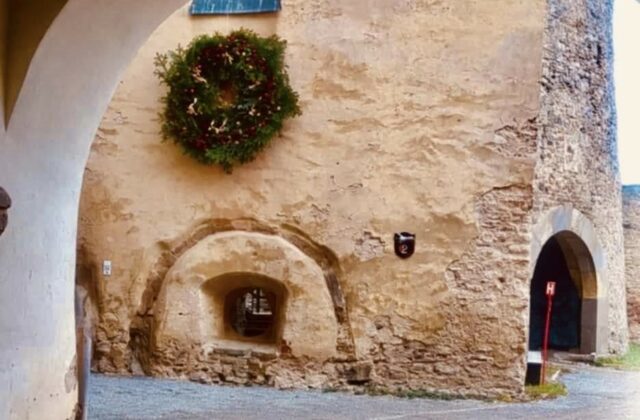 65281_469299495_1144477607685556_2786516035340609043_n 640x420.jpg