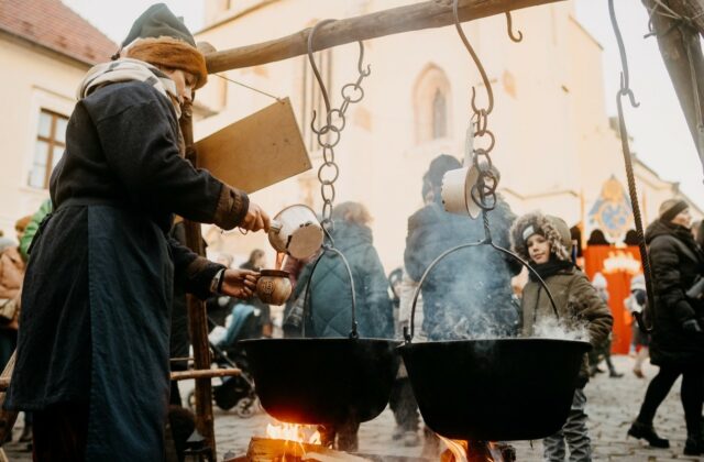 65288_411268563_770690751755835_1197675694957890066_n 640x420.jpg