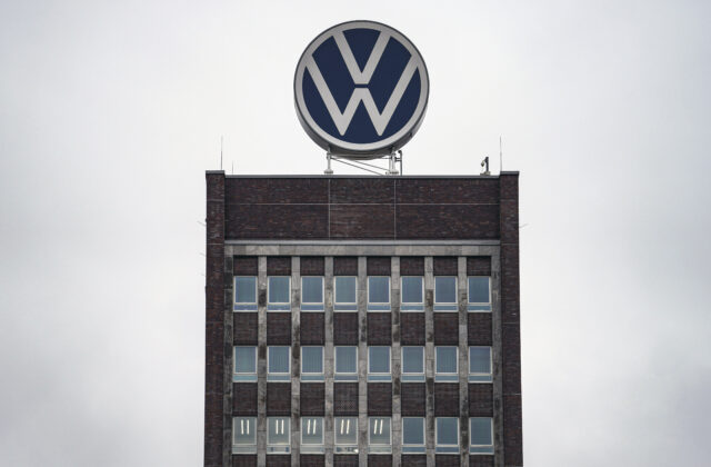 66508_germany_volkswagen_strike_97913 640x420.jpg