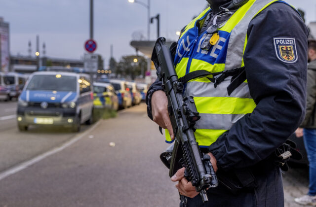 68321_germany_border_migration_50795 640x420.jpg