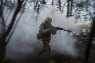 68443_aptopix_russia_ukraine_war_38327 640x420.jpg