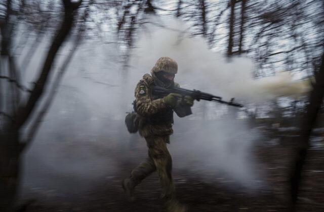 68443_aptopix_russia_ukraine_war_38327 640x420.jpg