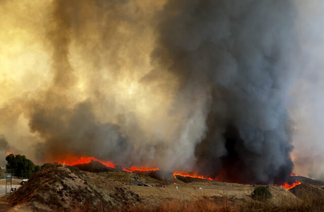 69079_california_wildfires_37472 640x420.jpg