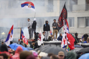 69689_serbia_protest_tensions_46169 640x420.jpg