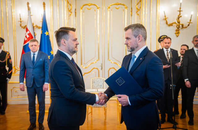 69824_prijatie demisie ministra investci regionlneho rozvoja a informatizcie sr richarda raiho a menovanie novho ministra samuela migaa_54397392065_o 640x420.jpg
