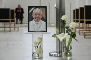 71219_germany_obit_pope_francis_global_reax_52163 640x420.jpg