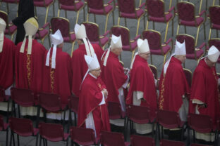 71718_vatican_benedict_xvi_funeral_29636 2cd35982a4a34484ac920b3a4d89e5dc 640x420.jpg