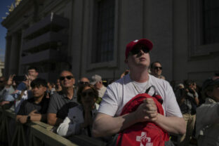 71762_vatican_conclave_70245 640x420.jpg