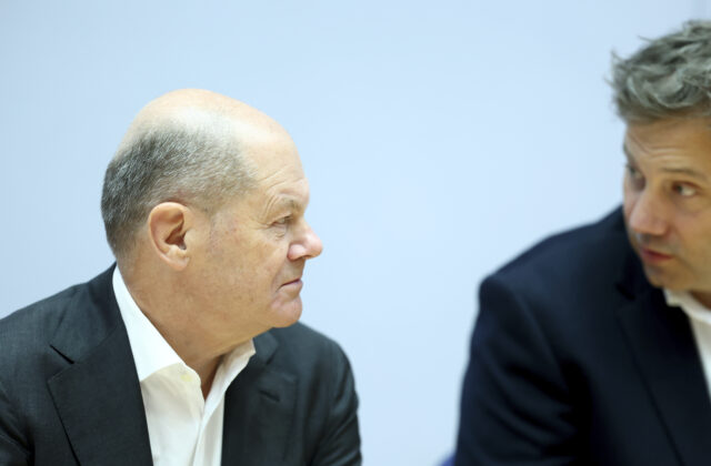 72419_germany_politics_09679 640x420.jpg