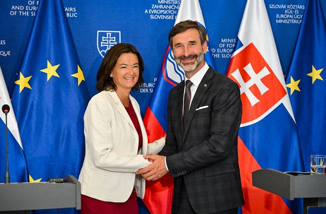 72537_blanar atjon2.jpg