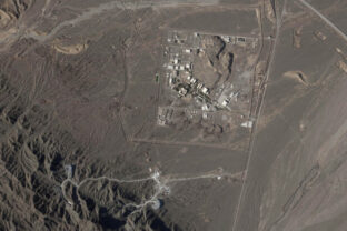 73295_iran_nuclear_new_underground_site_38110 640x420.jpg