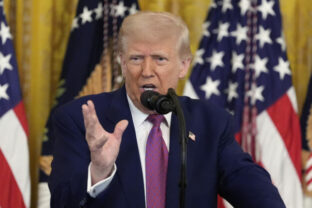 73470_trump_50892 640x420.jpg