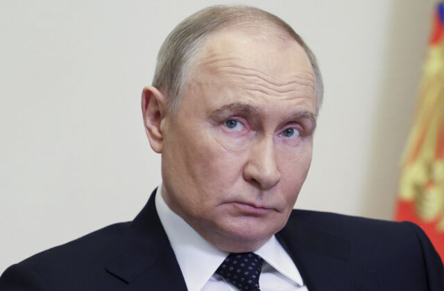 73856_russia_putin_15315 640x420.jpg