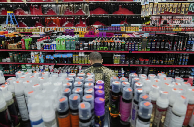 73928_trump_tariffs_black_hair_care_07037 640x420.jpg