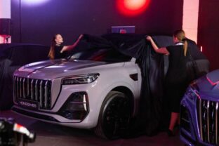 74015_hongqi1 640x420.jpg