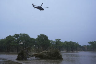 74103_extreme_weather_texas_47704 640x420.jpg