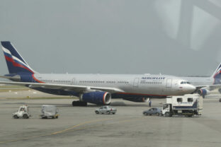74215_ukraine_invasion_airlines_34038 3f1a23d9d49d49ca92a7addd237590e0 2 640x420.jpg