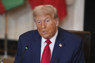74389_trump_53823 640x420.jpg