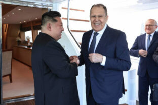 74454_north_korea_russia_13871 640x420.jpg