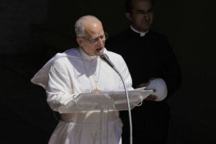 74701_italy_pope_31326 640x420.jpg