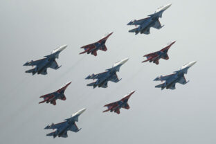 74723_correction_russia_victory_day_parade_rehearsal_18502 640x420.jpg