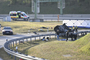 74964_germany_highway_crash_15151 640x420.jpg