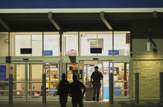 74982_us_michigan_walmart_stabbing_83085 640x420.jpg