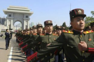75096_north_korea_revolutionary_army_58818 640x420.jpg