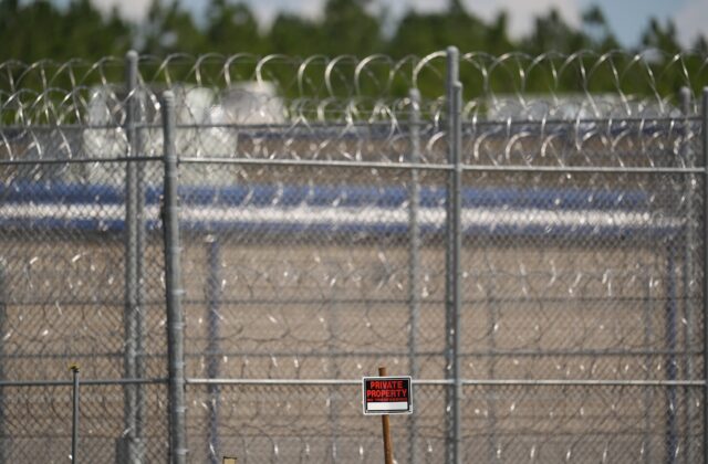 75196_ice_detention_facility_11725 1 640x420.jpg