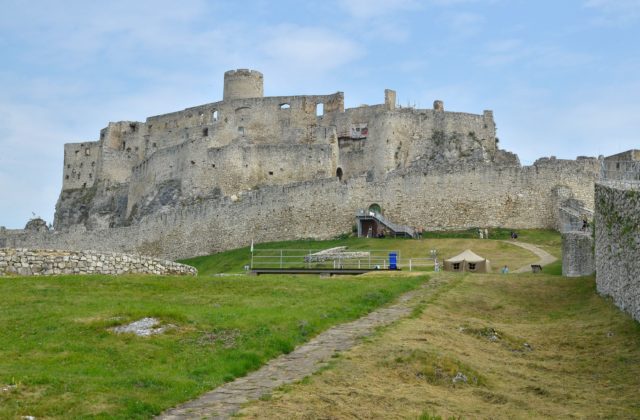 75357_spissky hrad 640x420.jpg