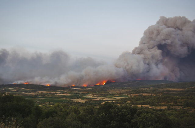 75407_france_fires_83956 640x420.jpg