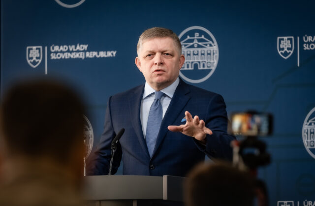 75618_premier robert fico smer sd. 2 640x420.jpg