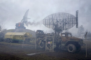 75651_aptopix_ukraine_tensions_36586 530367ae669f4c068bc0d92ed30ff5b2 640x420.jpg