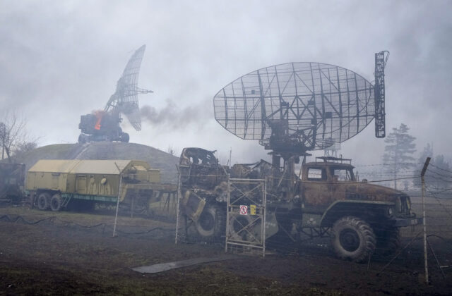 75651_aptopix_ukraine_tensions_36586 530367ae669f4c068bc0d92ed30ff5b2 640x420.jpg