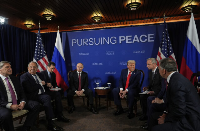 75804_aptopix_trump_putin_11097 640x420.jpg