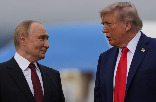75835_trump putin5 640x420.jpg
