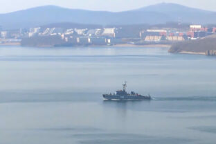 75985_russia_navy_drills_15918 640x420.jpg