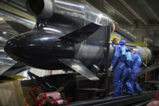 75995_ukraine_drone_factory_32383 640x420.jpg