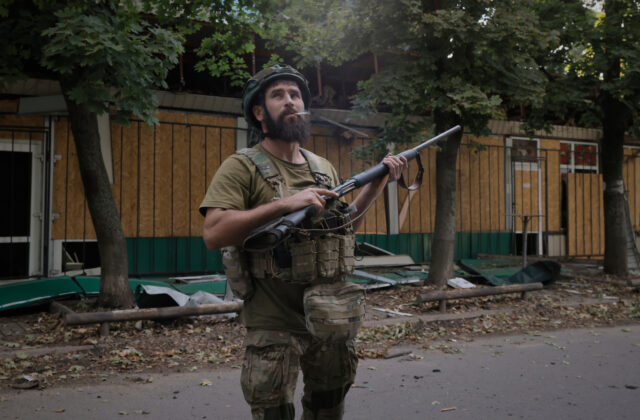 76404_aptopix_russia_ukraine_war_41133 1 640x420.jpg