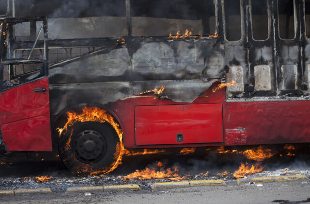 76438_gettyimages 2164367089 640x420.jpg
