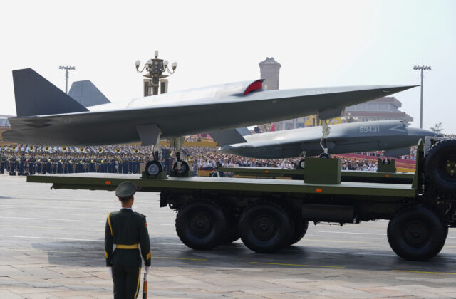 76537_china_parade_79965 640x420.jpg