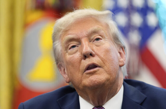 76661_americky prezident donald trump. 2 640x420.jpg