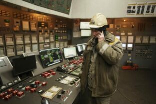 76768_russia_ukraine_war_energy_repairs_33360 640x420.jpg