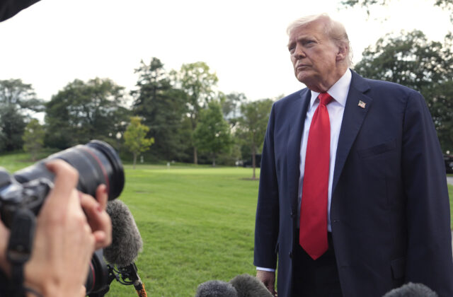 77012_trump_79702 640x420.jpg