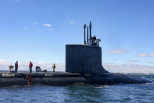 77184_australia_us_submarine_11596 640x420.jpg