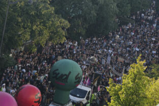 77220_france_protests_70922 640x420.jpg